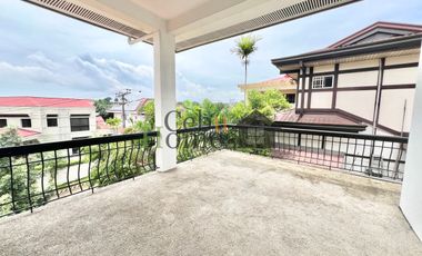 Four Bedroom House with Pool For Rent