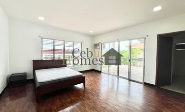 Four Bedroom House with Pool For Rent