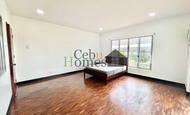 Four Bedroom House with Pool For Rent