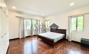 Four Bedroom House with Pool For Rent