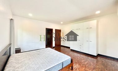 Four Bedroom House with Pool For Rent