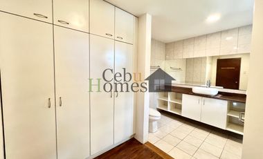 Four Bedroom House with Pool For Rent