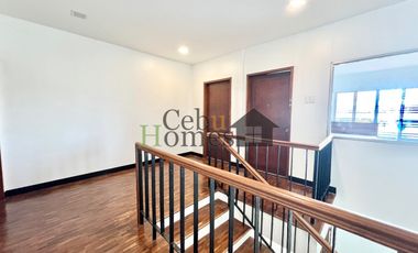 Four Bedroom House with Pool For Rent