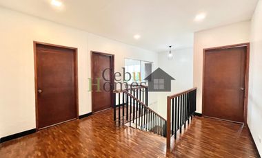 Four Bedroom House with Pool For Rent