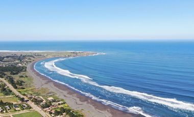 Linda casa a pasos de la playa en Pichilemu