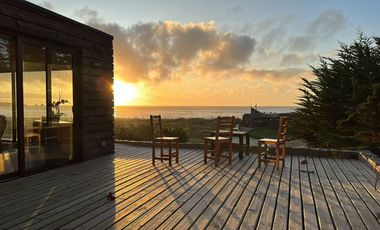 Linda casa a pasos de la playa en Pichilemu