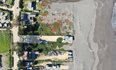 Linda casa a pasos de la playa en Pichilemu