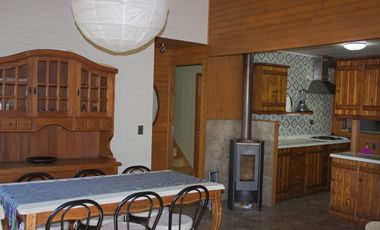 Venta de espectacular Casa de 150m2 en condominio con acceso a playa entre Villarrica y Pucón