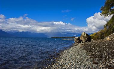 Venta de espectacular Casa de 150m2 en condominio con acceso a playa entre Villarrica y Pucón