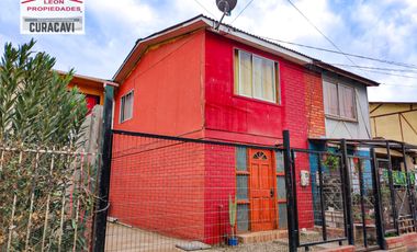 León Propiedades vende casa en Curacavi centro