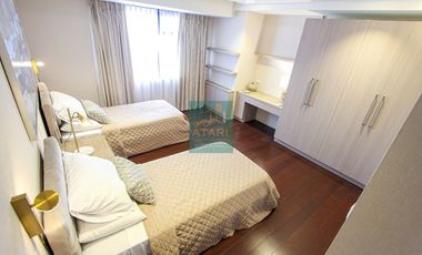 Luxurious 2BR Condominium for Rent at The Alcoves Residences