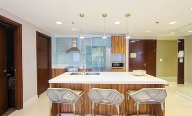 Luxurious 2BR Condominium for Rent at The Alcoves Residences