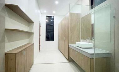 House and Lot in Mactan Tropics, Lapu-lapu City, Cebu