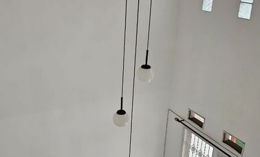 Disewakan Rumah Taman Giri Loka BSD City Tangerang Selatan Bagus Rapih Nyaman Siap Huni