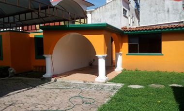 (CGV) Dos Casas en Una! Muy Cerca de La Uaem $ 4,500,000