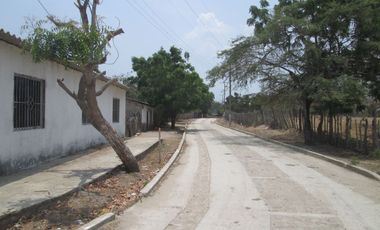 FINCA DE 15 HTS A 5 KLM DE SABANAGRANDE VIA MALAMBO.