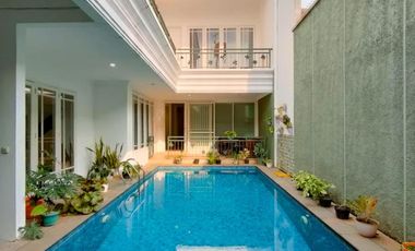 DIJUAL RUMAH CANTIK KOLAM RENANG AMPERA KEMANG JAKARTA SELATAN