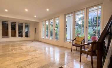 DIJUAL RUMAH CANTIK KOLAM RENANG AMPERA KEMANG JAKARTA SELATAN