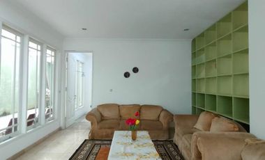 DIJUAL RUMAH CANTIK KOLAM RENANG AMPERA KEMANG JAKARTA SELATAN