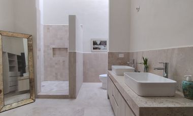 Casa con 4 recamaras en Magnolia Residencial, San Miguel de Allende, 292 m2