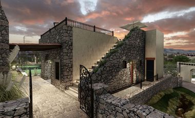 Casa con 4 recamaras en Magnolia Residencial, San Miguel de Allende, 292 m2