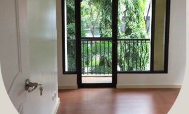 3 Bedrooms For Rent Low Rise Condo Mckinley Garden Villas Taguig