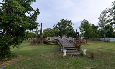 Picturesque Riverside Home on 8 rai Sawang Wirawong Ubon Ratchathani Thailand