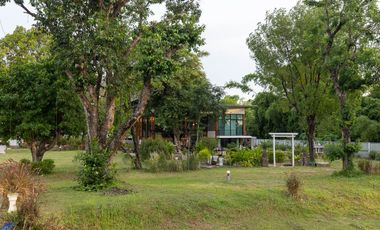 Picturesque Riverside Home on 8 rai Sawang Wirawong Ubon Ratchathani Thailand