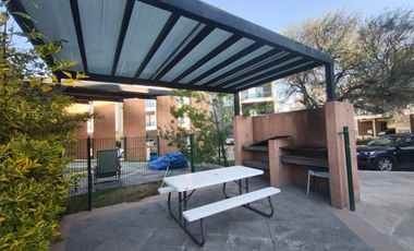 RENTA DE DEPARTAMENTO EN RESIDENCIAL RUBI DE 2 RECÁMARAS FRENTE A CASA CLUB CON ALBERCA