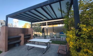 RENTA DE DEPARTAMENTO EN RESIDENCIAL RUBI DE 2 RECÁMARAS FRENTE A CASA CLUB CON ALBERCA