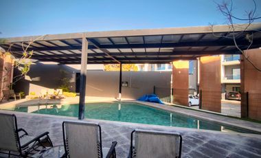 RENTA DE DEPARTAMENTO EN RESIDENCIAL RUBI DE 2 RECÁMARAS FRENTE A CASA CLUB CON ALBERCA