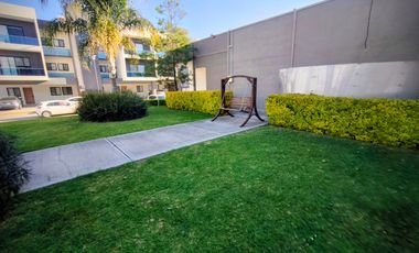 RENTA DE DEPARTAMENTO EN RESIDENCIAL RUBI DE 2 RECÁMARAS FRENTE A CASA CLUB CON ALBERCA