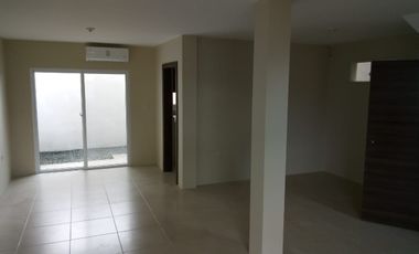 Alquilo casa en Duran en urbanizacion privada cerca del paseo shooping