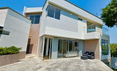 Casa Campestre en Venta en Sector Masinga, Amoblada, Santa Marta