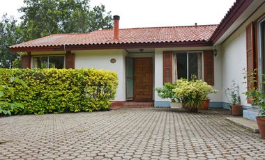 Quilpué, Parcela 3,8 Hás, productiva, casa 4 dormitorios +2 cabañas + piscina + pozo