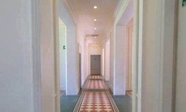 Casa en Venta Estilo Frances Col. Americana, Para Hotel, Negocios, Des. Vertical