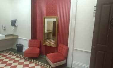 Casa en Venta de oportunidad Estilo Frances Col. Americana, Para Hotel, Negocios, Des. Vertical