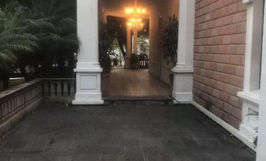 Casa en Venta de oportunidad Estilo Frances Col. Americana, Para Hotel, Negocios, Des. Vertical