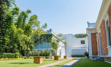Casa en Venta Estilo Frances Col. Americana, Para Hotel, Negocios, Des. Vertical