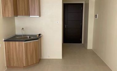 CONDO FOR SALE OR FOR RENT STUDIO TYPE UNIT AND PARKING AVAILABLE near Ninoy Aquino International Airport Bonifacio Global City Makati Central Business District at Avida Towers One Union Place by Avida Ayala Land