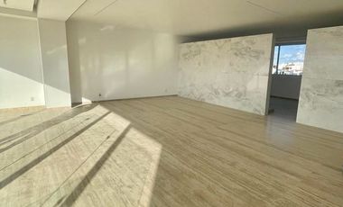 SE RENTA PENT HOUSE DE LUJO - 3 PISOS