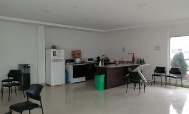 VENTA EXCELENTE GALPON INDUSTRIAL NORTE DE QUITO, FACILIDAD DE MANEJO DE CONTENEDORES