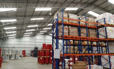 VENTA EXCELENTE GALPON INDUSTRIAL NORTE DE QUITO, FACILIDAD DE MANEJO DE CONTENEDORES
