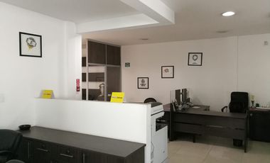VENTA EXCELENTE GALPON INDUSTRIAL NORTE DE QUITO, FACILIDAD DE MANEJO DE CONTENEDORES