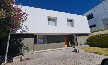 Renta Casa con Excelente Ubicacion en Juriquilla Santa Fe