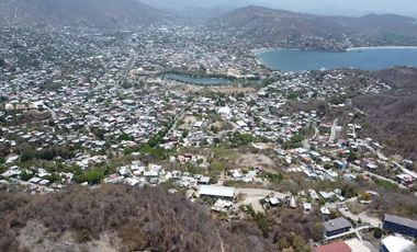LOTE EN LA MAJAHUA, ZIHUATANEJO, GUERRERO