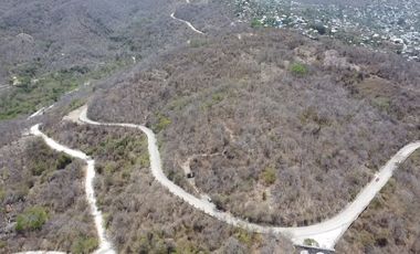 LOTE EN LA MAJAHUA, ZIHUATANEJO, GUERRERO