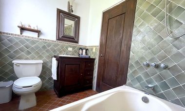 Casa Tesoro