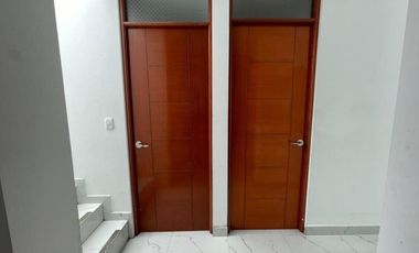 SE ALQUILA CASA Y 4 MINIDEPAS EN EL MISMO INMUEBLE