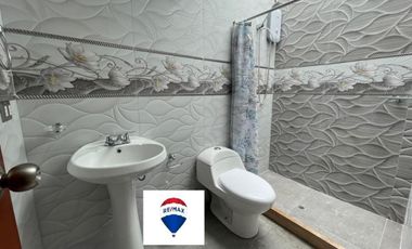 SE ALQUILA CASA Y 4 MINIDEPAS EN EL MISMO INMUEBLE